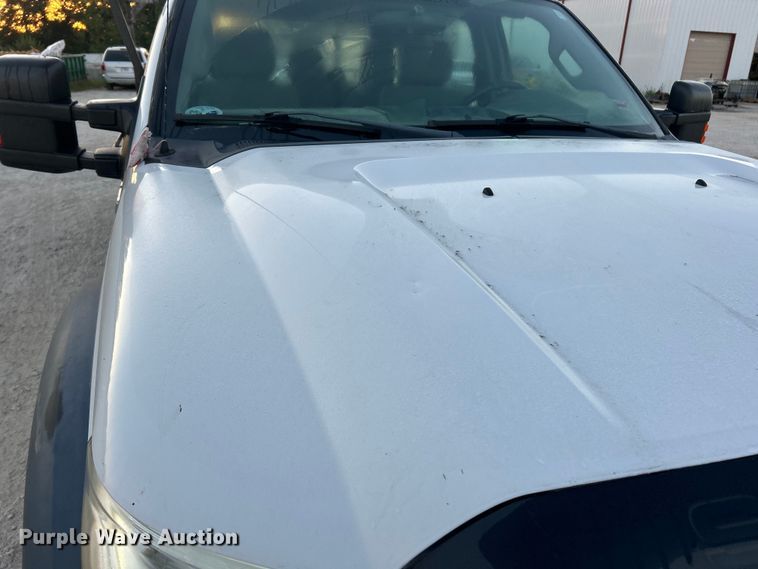 image for item ET3101 2013 Ford F450 Super Duty XL Crew Cab flatbed truck