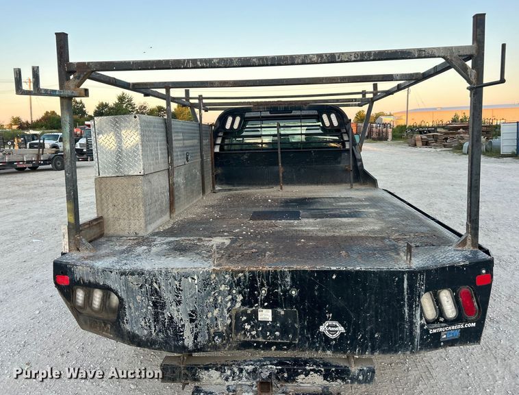 image for item ET3101 2013 Ford F450 Super Duty XL Crew Cab flatbed truck