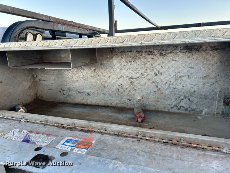 image for item ET3101 2013 Ford F450 Super Duty XL Crew Cab flatbed truck