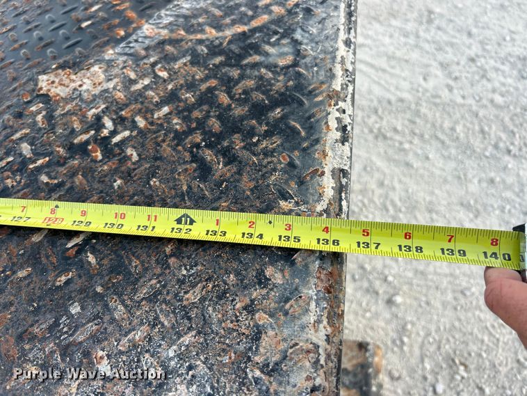 image for item ET3101 2013 Ford F450 Super Duty XL Crew Cab flatbed truck