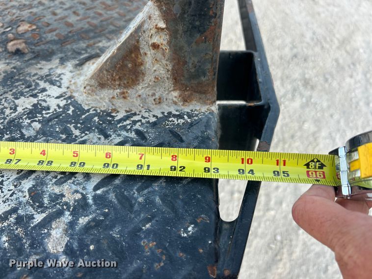 image for item ET3101 2013 Ford F450 Super Duty XL Crew Cab flatbed truck