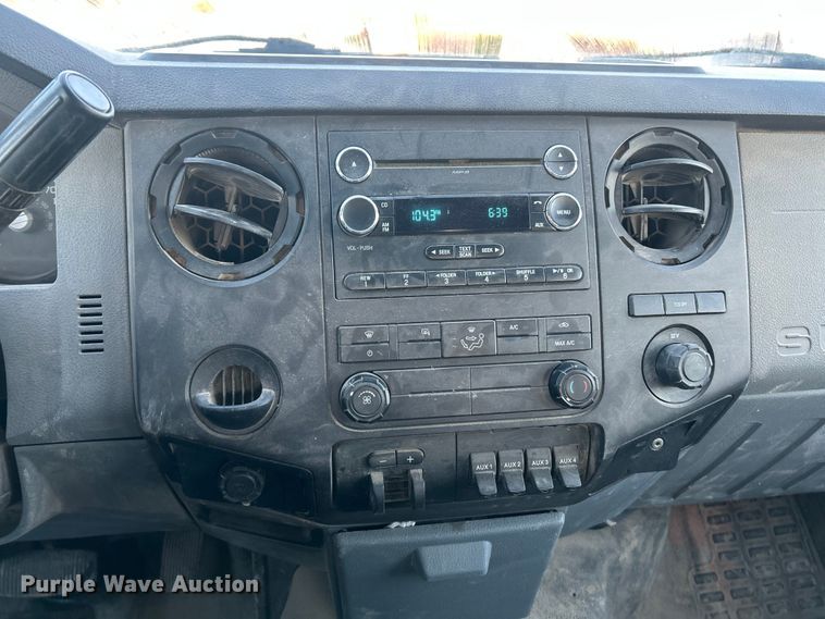 image for item ET3101 2013 Ford F450 Super Duty XL Crew Cab flatbed truck