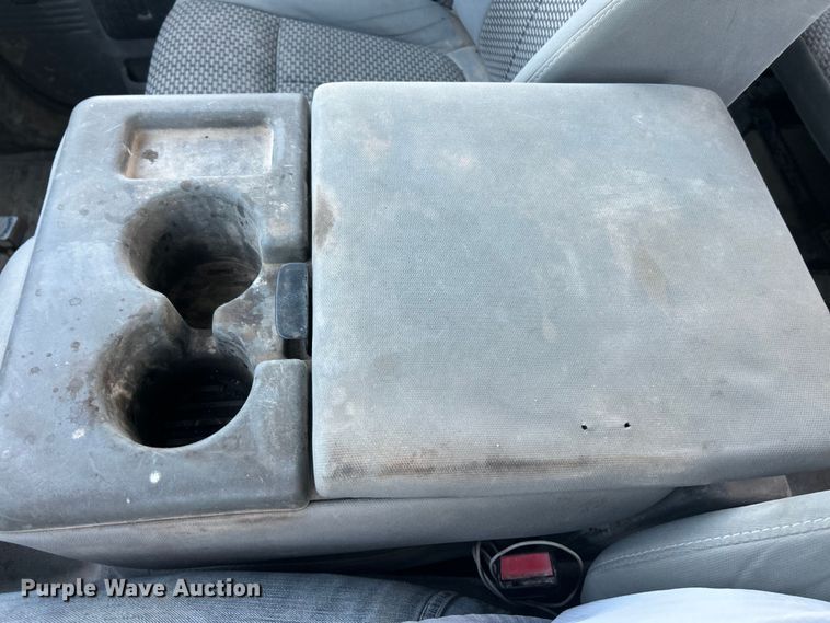 image for item ET3101 2013 Ford F450 Super Duty XL Crew Cab flatbed truck