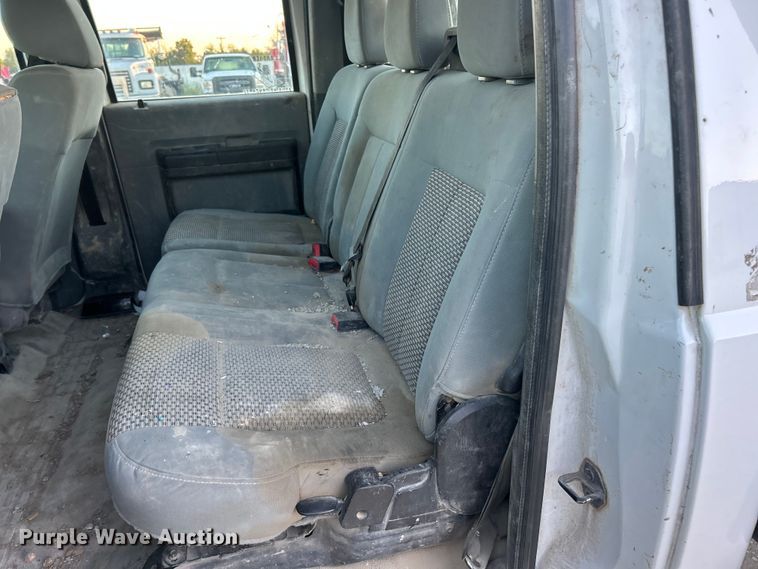 image for item ET3101 2013 Ford F450 Super Duty XL Crew Cab flatbed truck