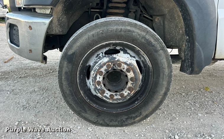 image for item ET3101 2013 Ford F450 Super Duty XL Crew Cab flatbed truck