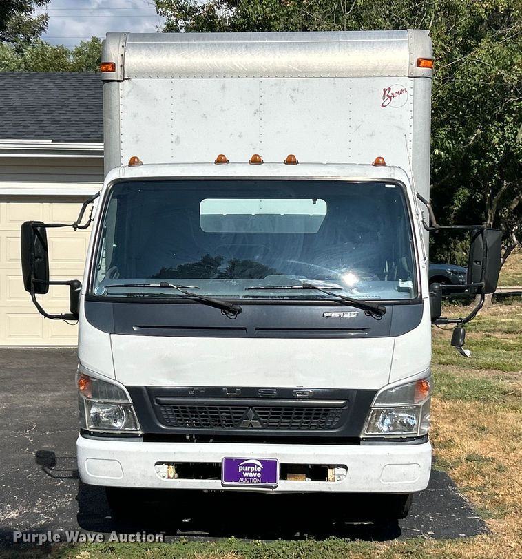 image for item ET3106 2008 Mitsubishi Fuso FE125 box truck