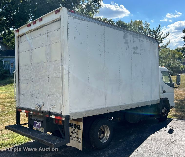 image for item ET3106 2008 Mitsubishi Fuso FE125 box truck