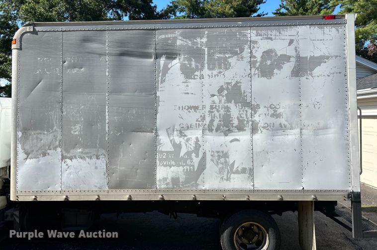 image for item ET3106 2008 Mitsubishi Fuso FE125 box truck