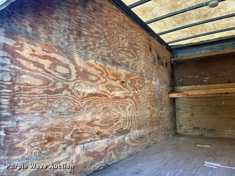 image for item ET3106 2008 Mitsubishi Fuso FE125 box truck