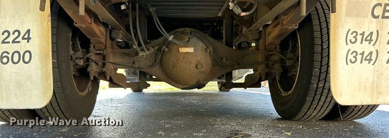 image for item ET3106 2008 Mitsubishi Fuso FE125 box truck