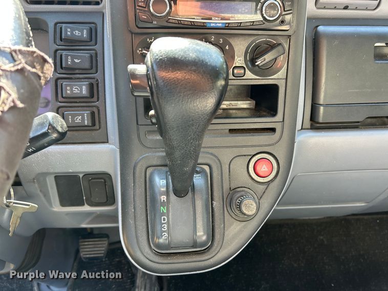 image for item ET3106 2008 Mitsubishi Fuso FE125 box truck