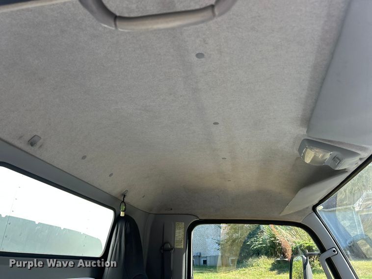 image for item ET3106 2008 Mitsubishi Fuso FE125 box truck