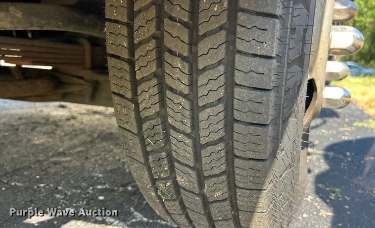 image for item ET3106 2008 Mitsubishi Fuso FE125 box truck