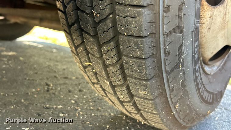 image for item ET3106 2008 Mitsubishi Fuso FE125 box truck