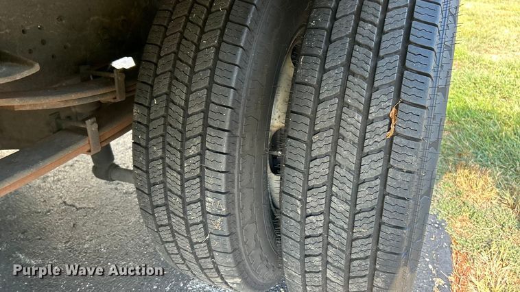 image for item ET3106 2008 Mitsubishi Fuso FE125 box truck