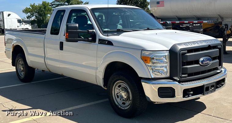image for item ET3480 2015 Ford F250 Super Duty SuperCab pickup truck
