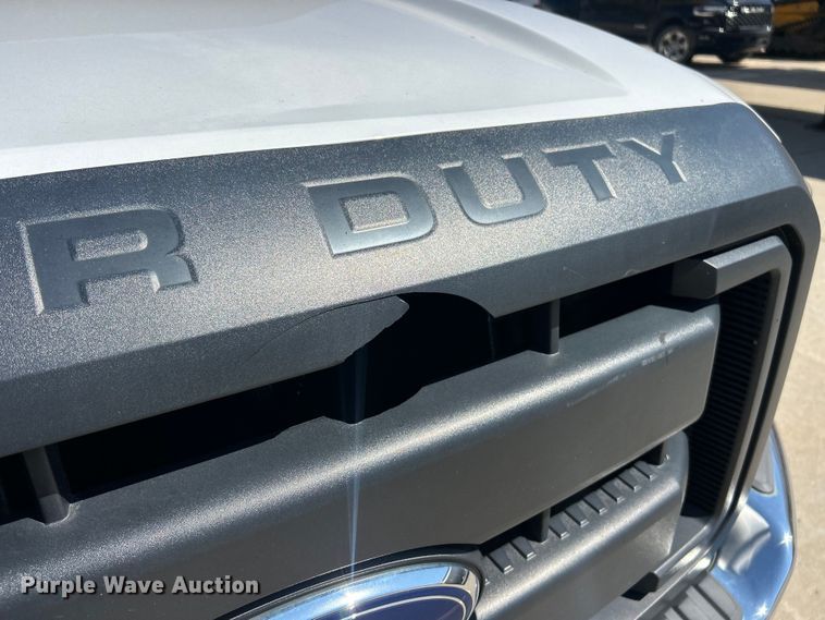 image for item ET3480 2015 Ford F250 Super Duty SuperCab pickup truck