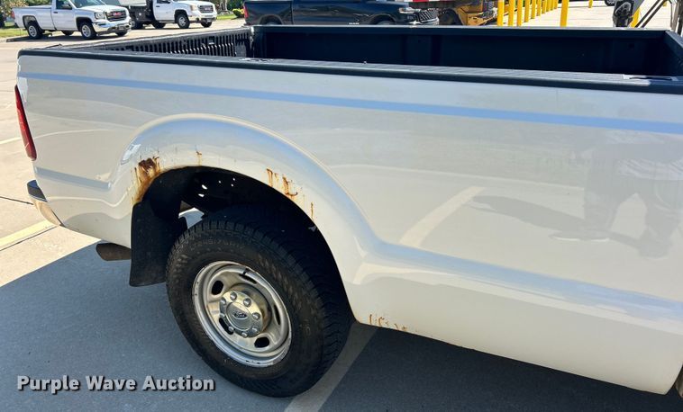 image for item ET3480 2015 Ford F250 Super Duty SuperCab pickup truck