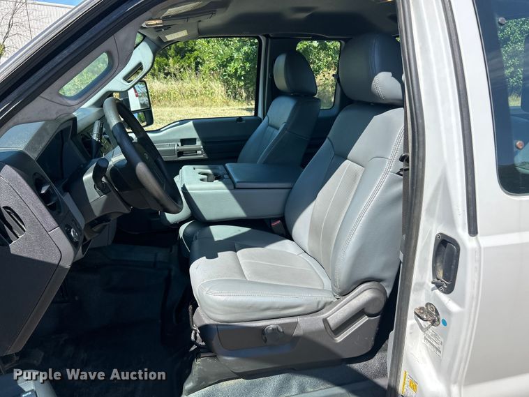 image for item ET3480 2015 Ford F250 Super Duty SuperCab pickup truck