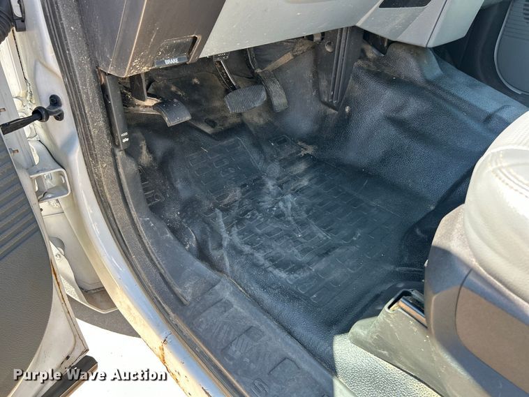 image for item ET3480 2015 Ford F250 Super Duty SuperCab pickup truck