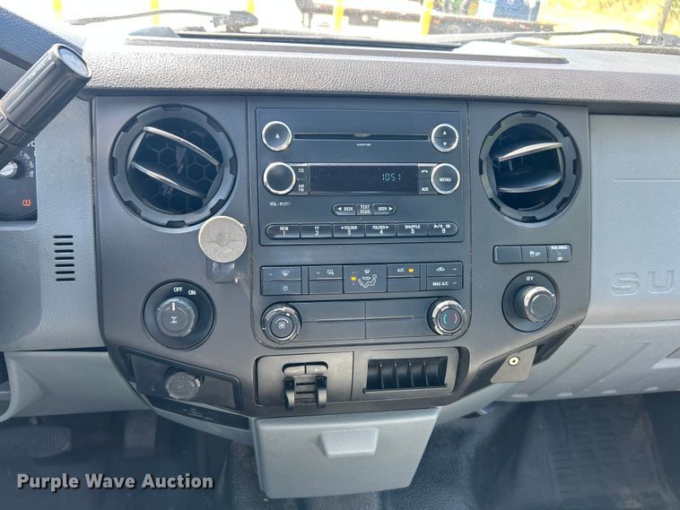 image for item ET3480 2015 Ford F250 Super Duty SuperCab pickup truck