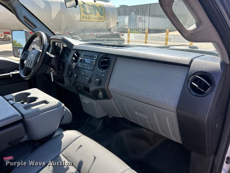 image for item ET3480 2015 Ford F250 Super Duty SuperCab pickup truck