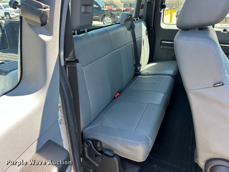 image for item ET3480 2015 Ford F250 Super Duty SuperCab pickup truck