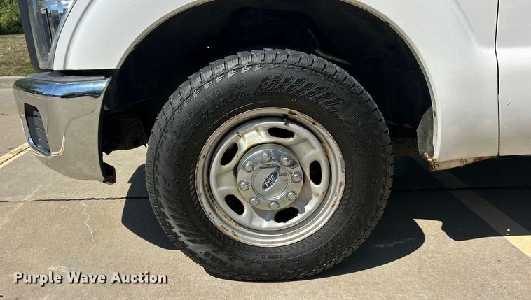 image for item ET3480 2015 Ford F250 Super Duty SuperCab pickup truck