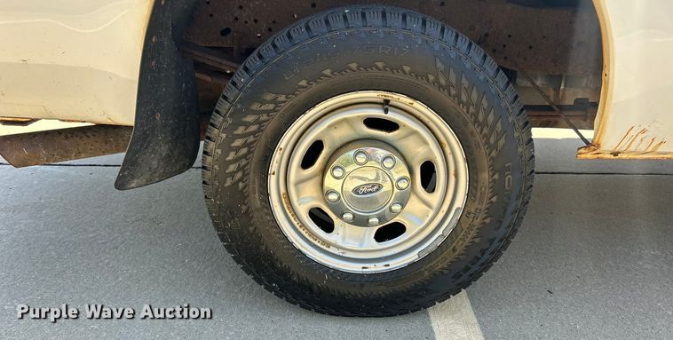 image for item ET3480 2015 Ford F250 Super Duty SuperCab pickup truck