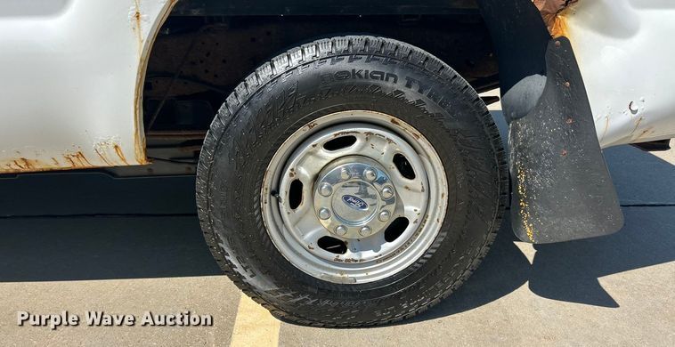 image for item ET3480 2015 Ford F250 Super Duty SuperCab pickup truck