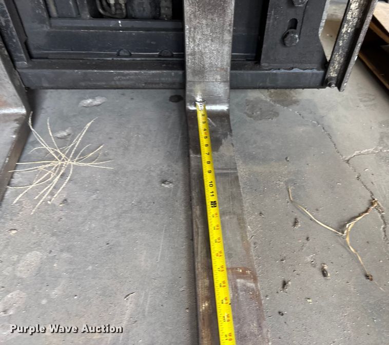 image for item ET4520 Yale Forklift forklift