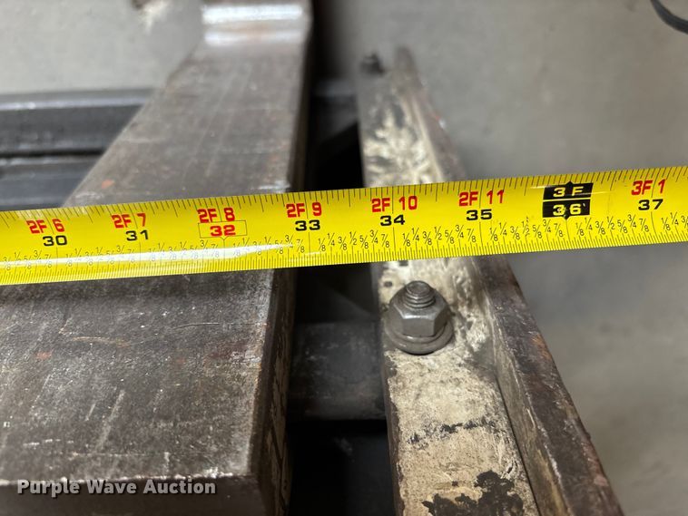 image for item ET4520 Yale Forklift forklift