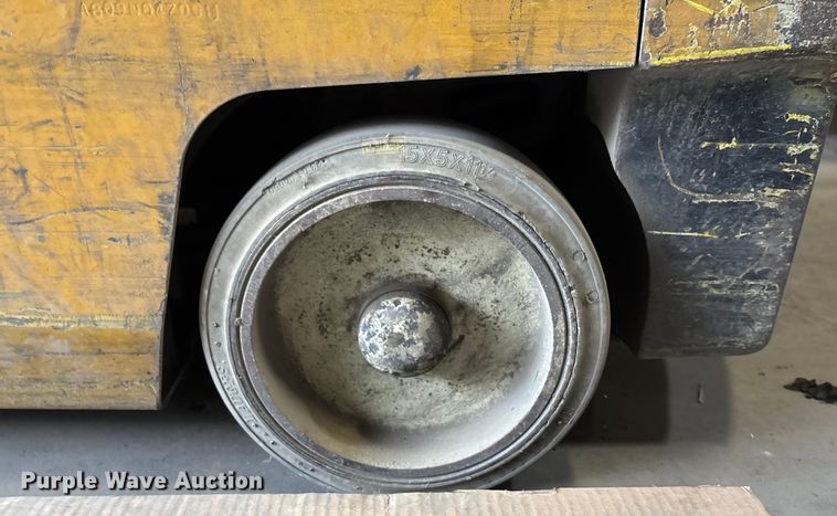 image for item ET4520 Yale Forklift forklift