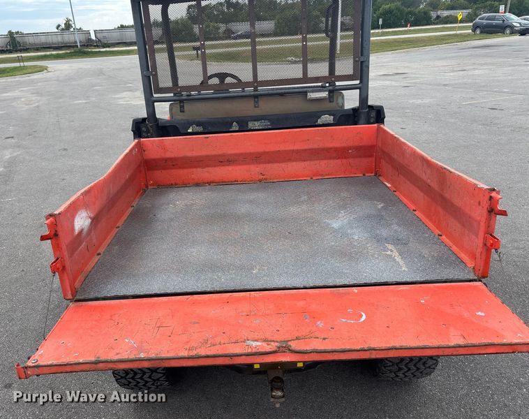 image for item ET4592 Kubota RTV 900 utility vehicle