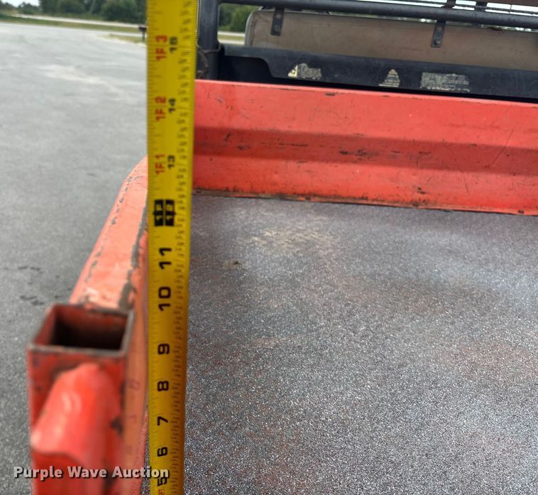 image for item ET4592 Kubota RTV 900 utility vehicle