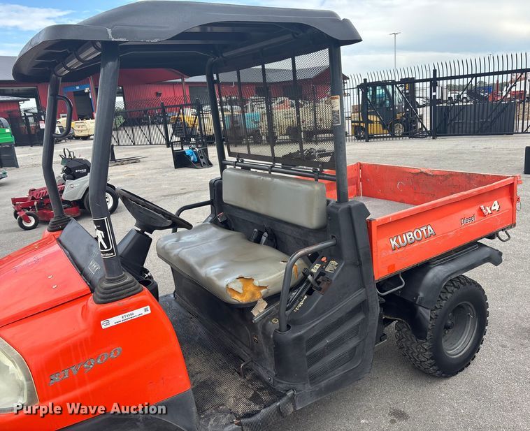 image for item ET4592 Kubota RTV 900 utility vehicle