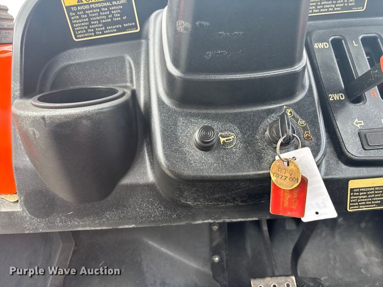 image for item ET4592 Kubota RTV 900 utility vehicle