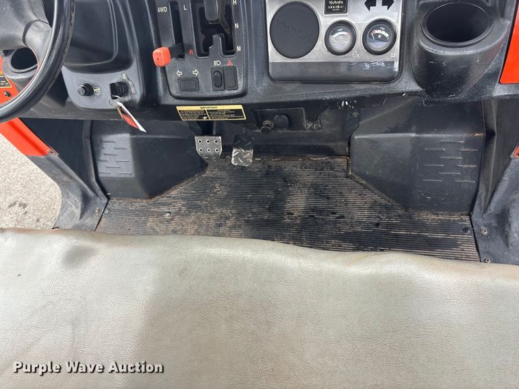 image for item ET4592 Kubota RTV 900 utility vehicle