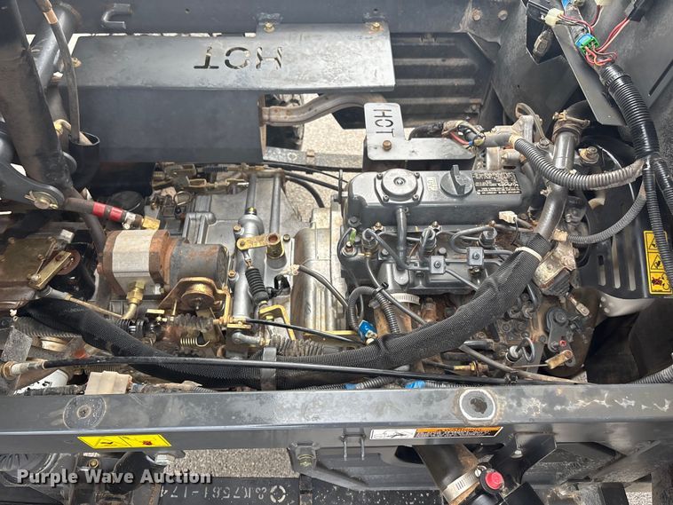 image for item ET4592 Kubota RTV 900 utility vehicle