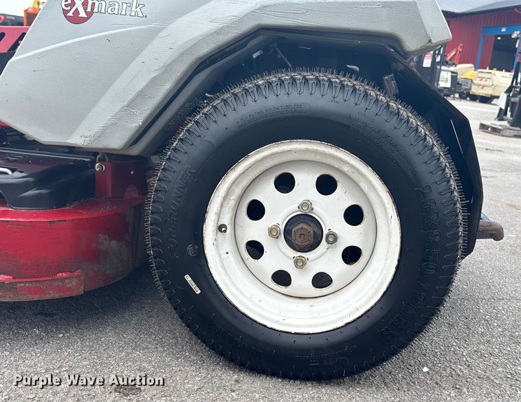 image for item ET4594 Exmark Staris S-Series lawn mower