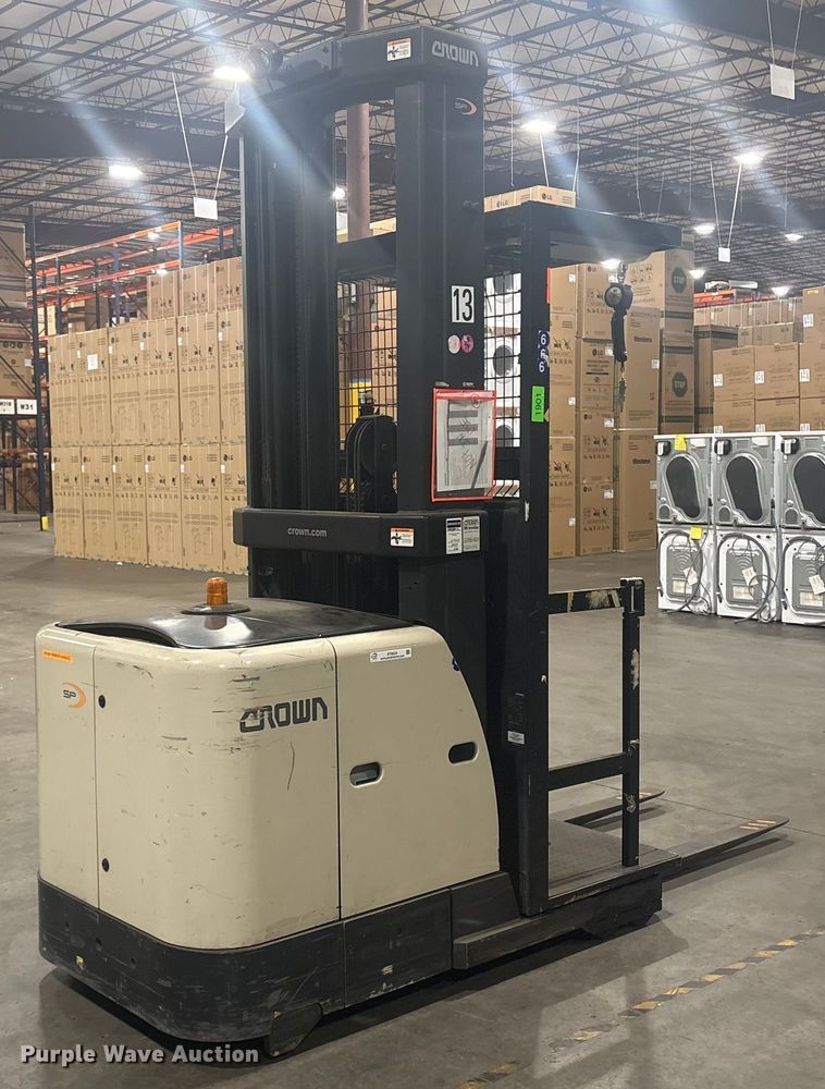 image for item ET8523 2018 Crown SP3520-30 order picker