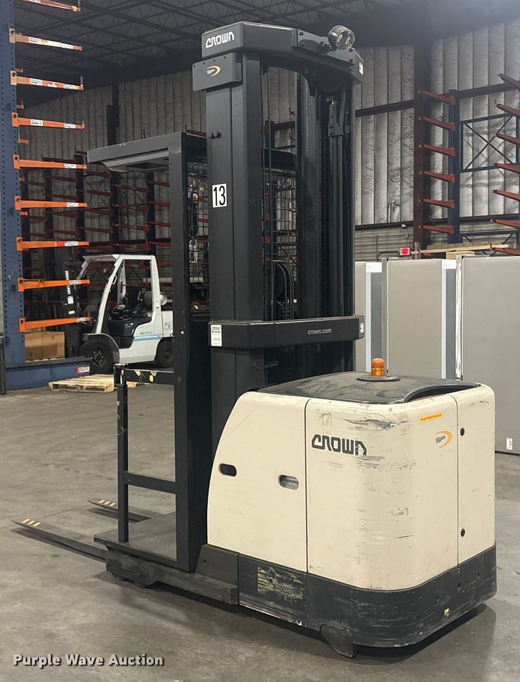 image for item ET8523 2018 Crown SP3520-30 order picker