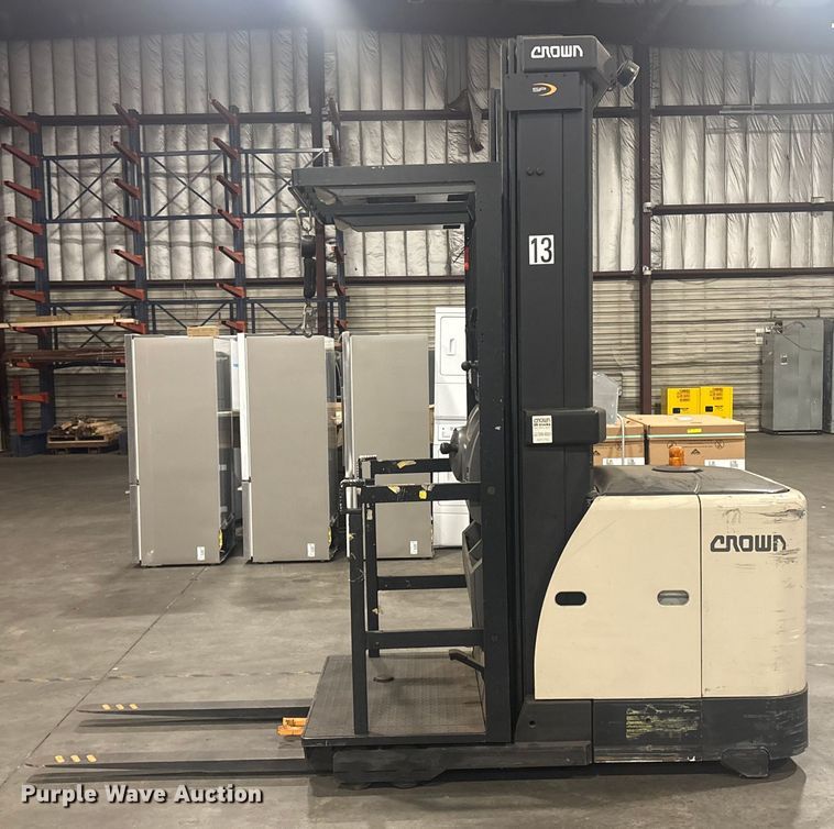 image for item ET8523 2018 Crown SP3520-30 order picker