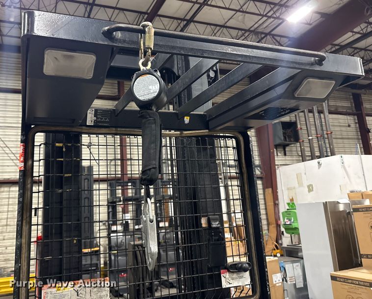 image for item ET8523 2018 Crown SP3520-30 order picker