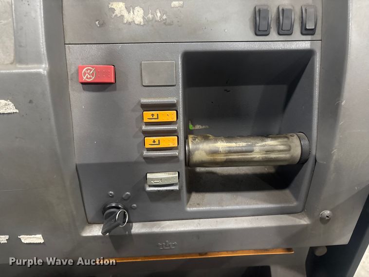 image for item ET8523 2018 Crown SP3520-30 order picker