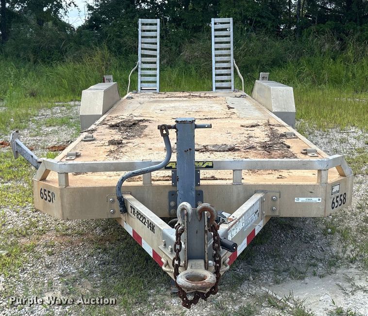image for item ET8525 2020 Aluma TR-8222-14K equipment trailer