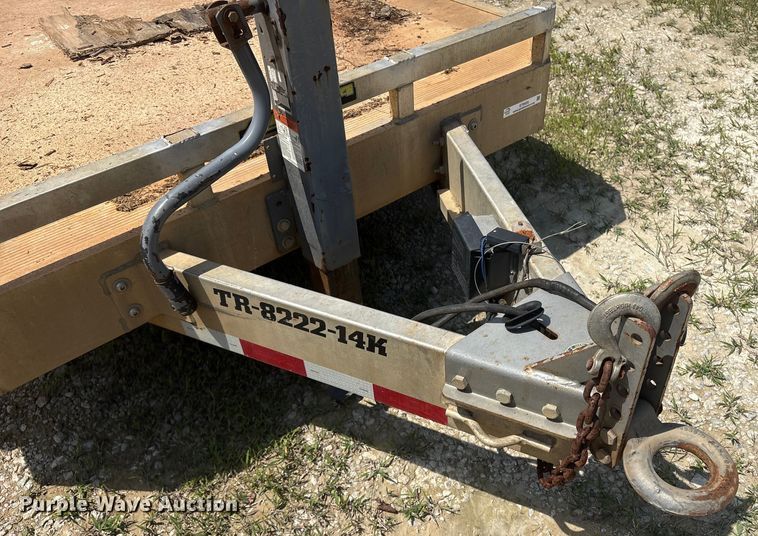 image for item ET8525 2020 Aluma TR-8222-14K equipment trailer
