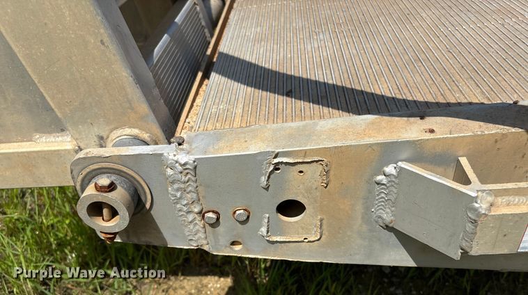 image for item ET8525 2020 Aluma TR-8222-14K equipment trailer