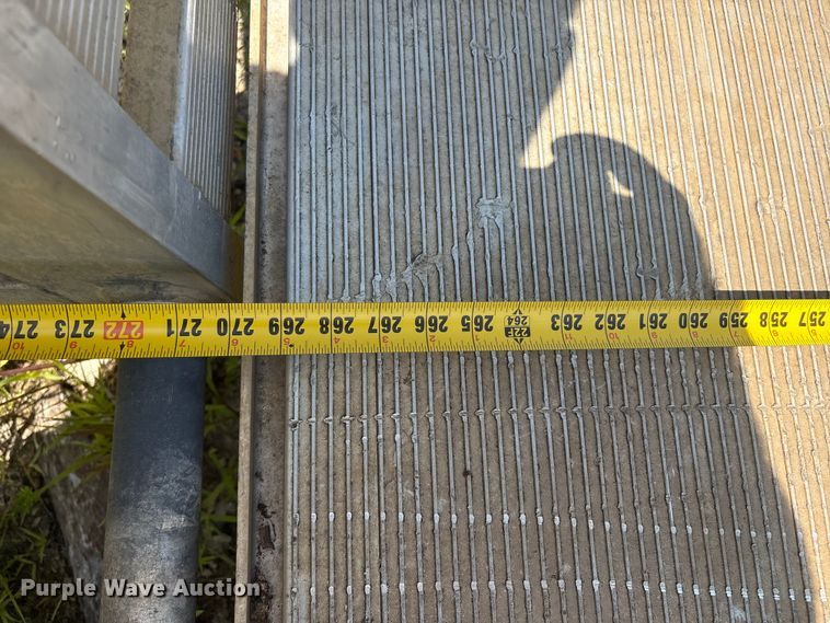 image for item ET8525 2020 Aluma TR-8222-14K equipment trailer