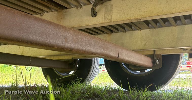 image for item ET8525 2020 Aluma TR-8222-14K equipment trailer